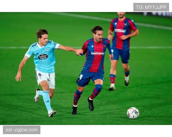 西甲将测试新型半自动越位系统,下赛季有望全面应用